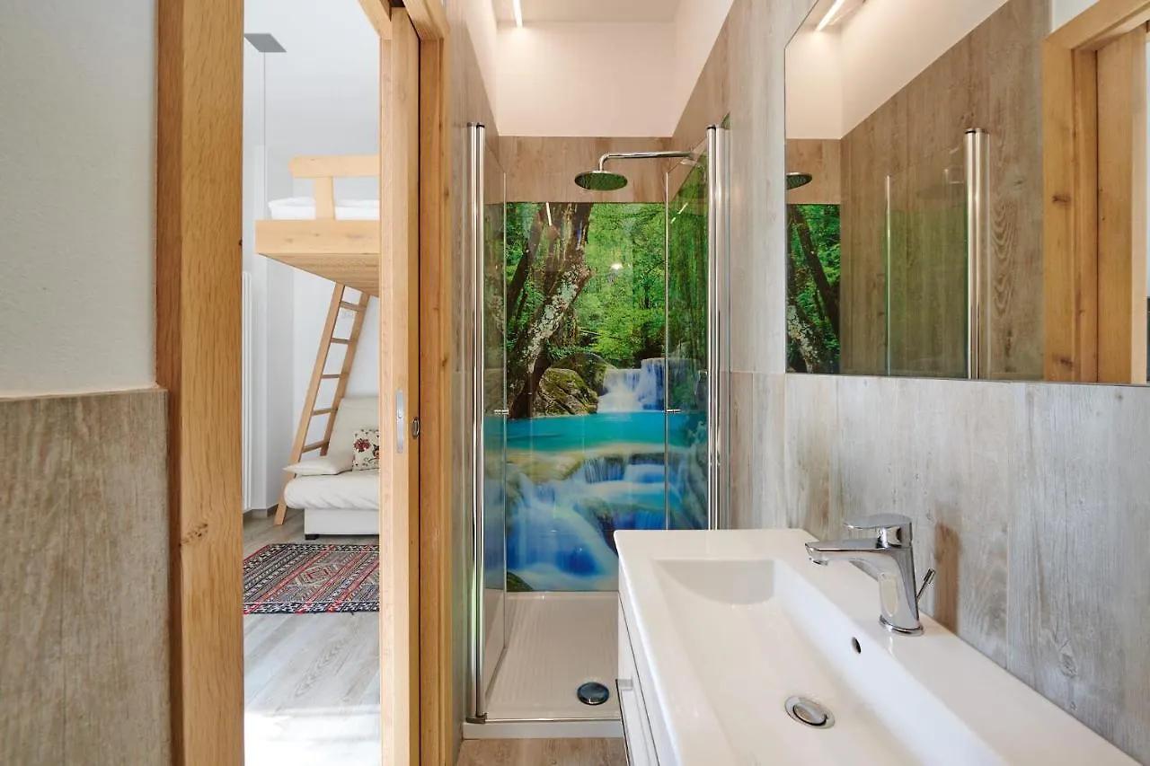 Apartment Front Lake Studio With Loft Bed And Pool Bardolino